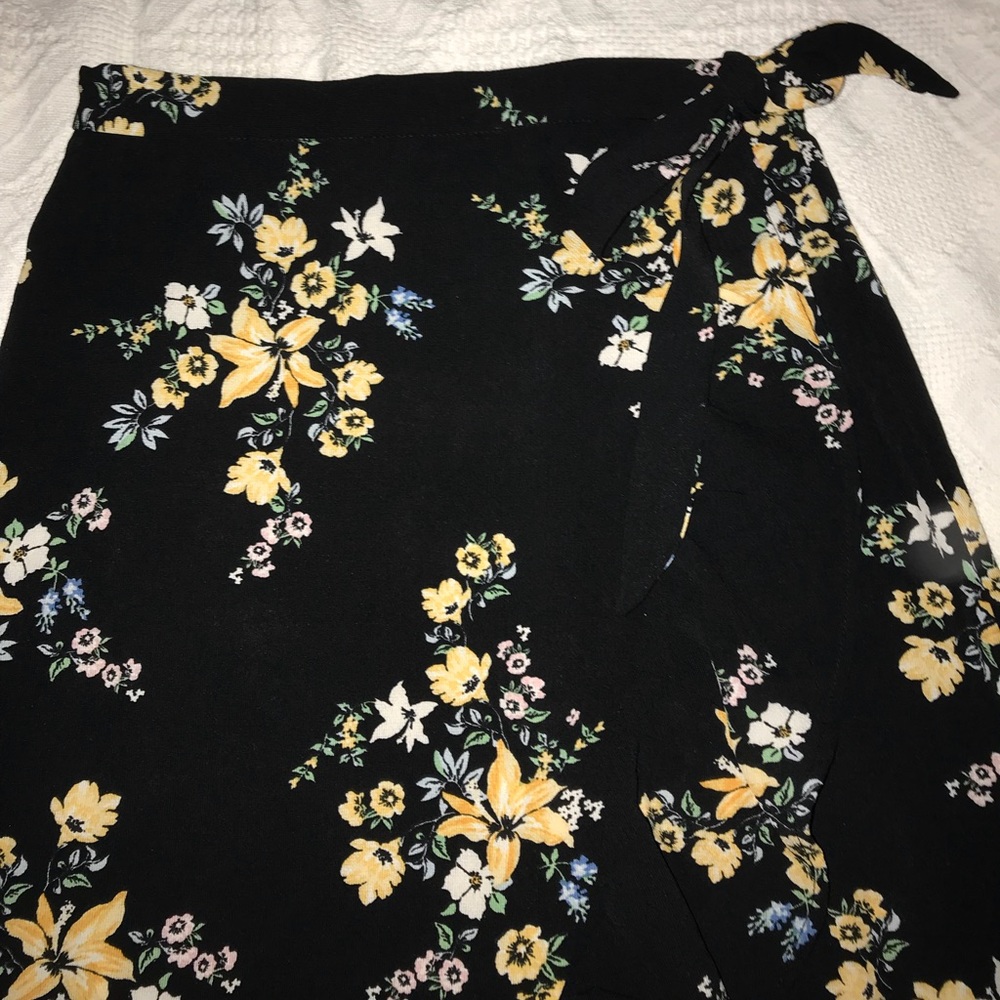 Adorable floral skirt!